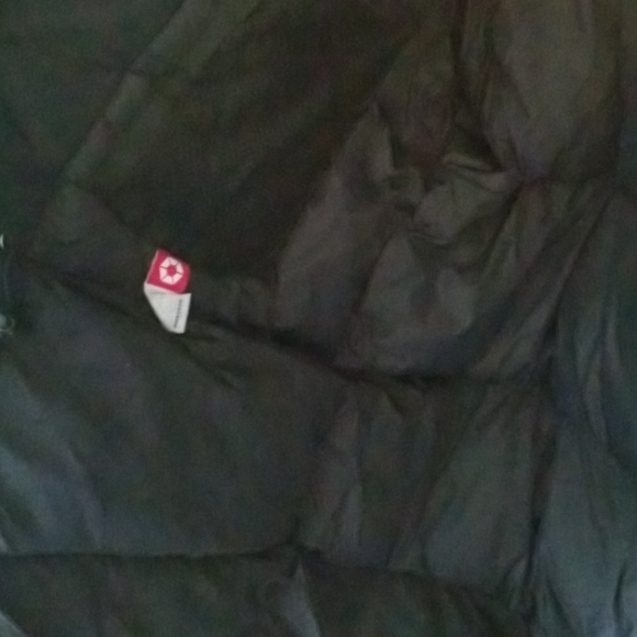 South Pole black winter coat. Size Large - Picture 3 of 7